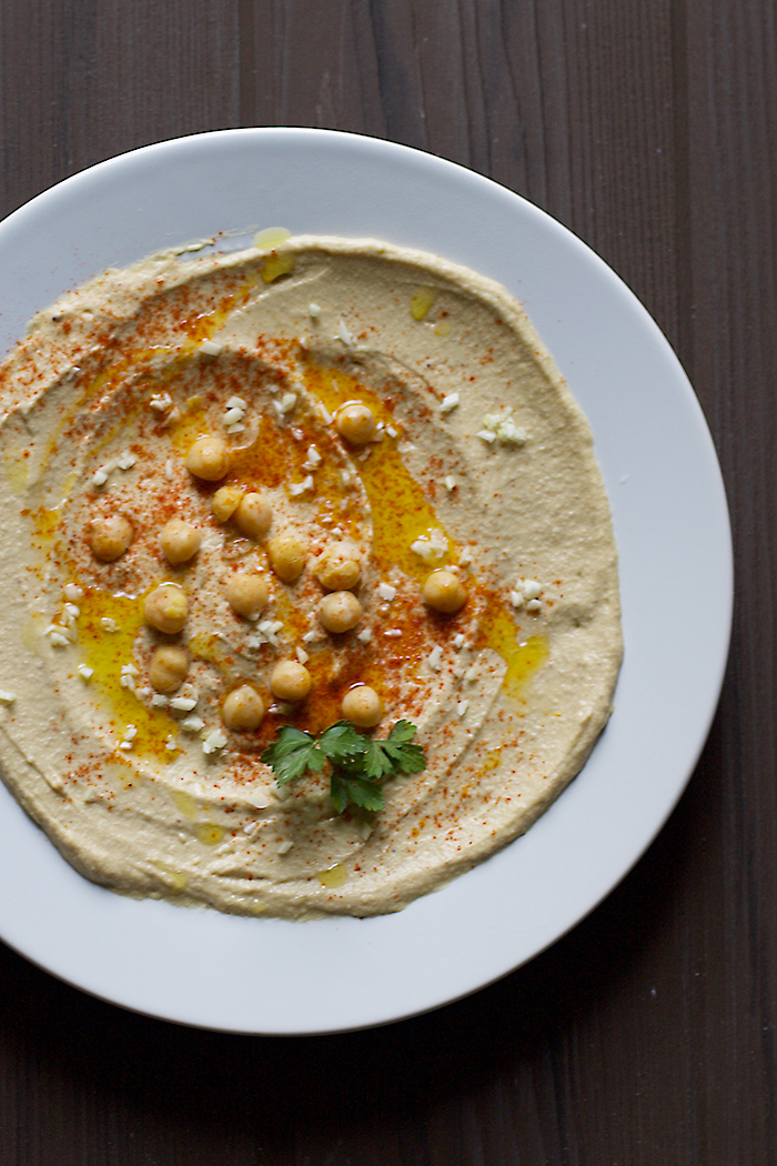 Spicy Garlic Hummus – Just Pure Enjoyment